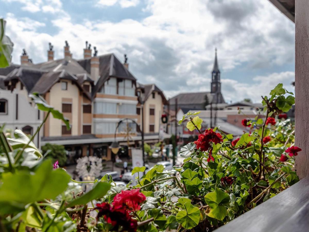 Apartament Locar-In Gramado- 100M Rua Coberta Zewnętrze zdjęcie